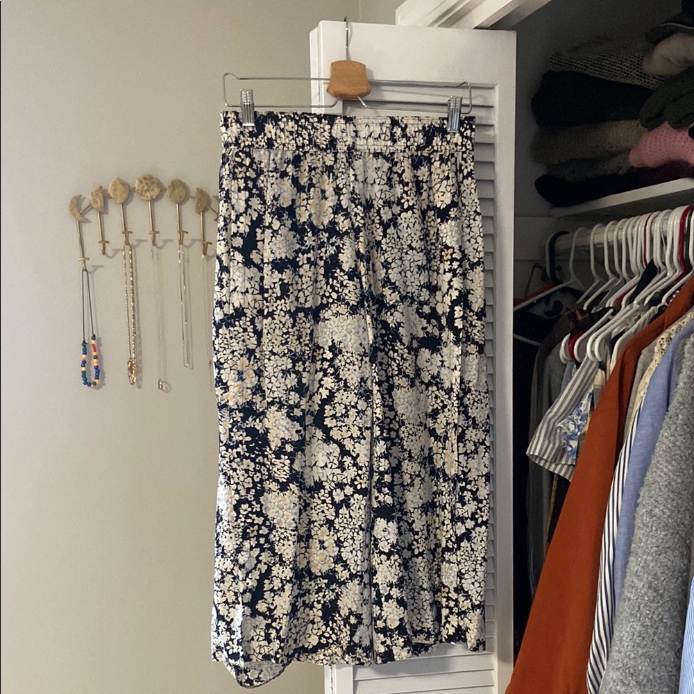 Floral Black and White Wide Leg Cropped Pants